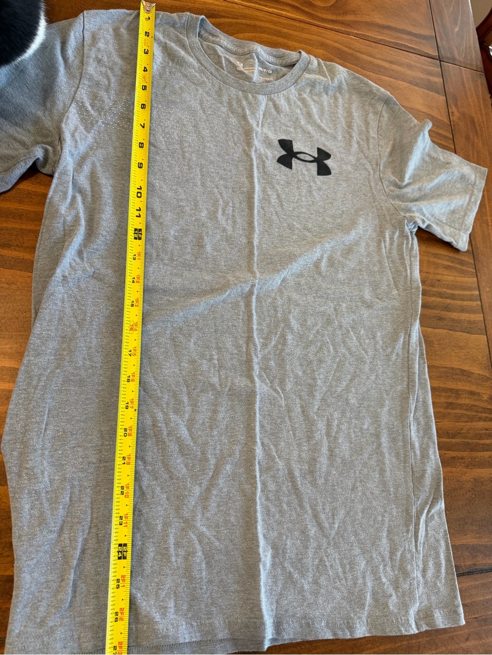 Under Armour Men’s Small Gray Short-Sleeve Tech Tee with Black Logo - Picture 6 of 8